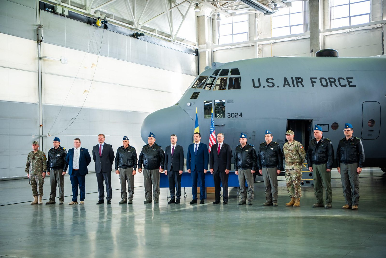 SUA livrează Româniai o aeronavă C-130 Hercules, marcând 30 de ani de Parteneriat Strategic
