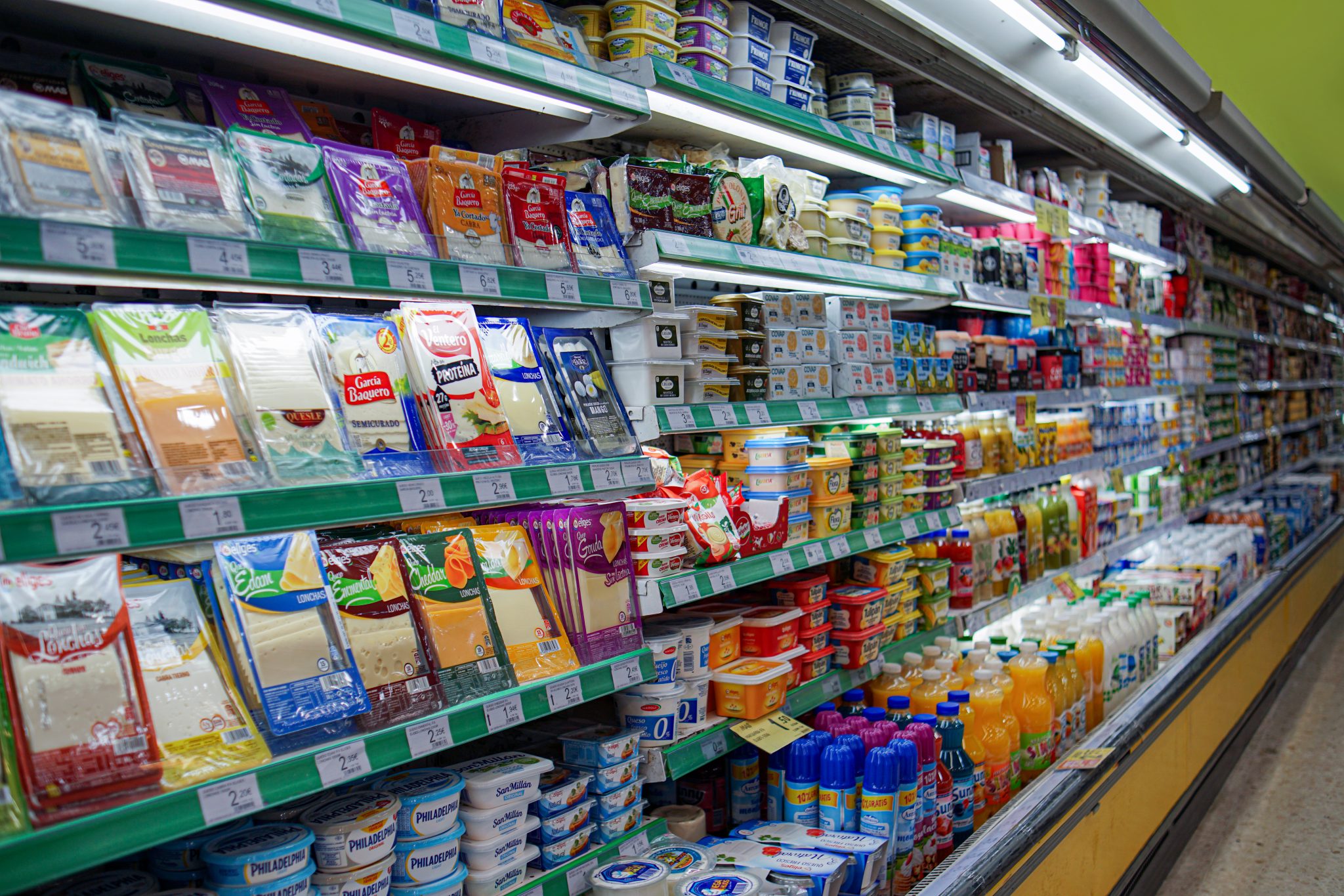 Analiza JRC: Alimentele din România au niveluri ridicate de zahăr și sare față de media europeană