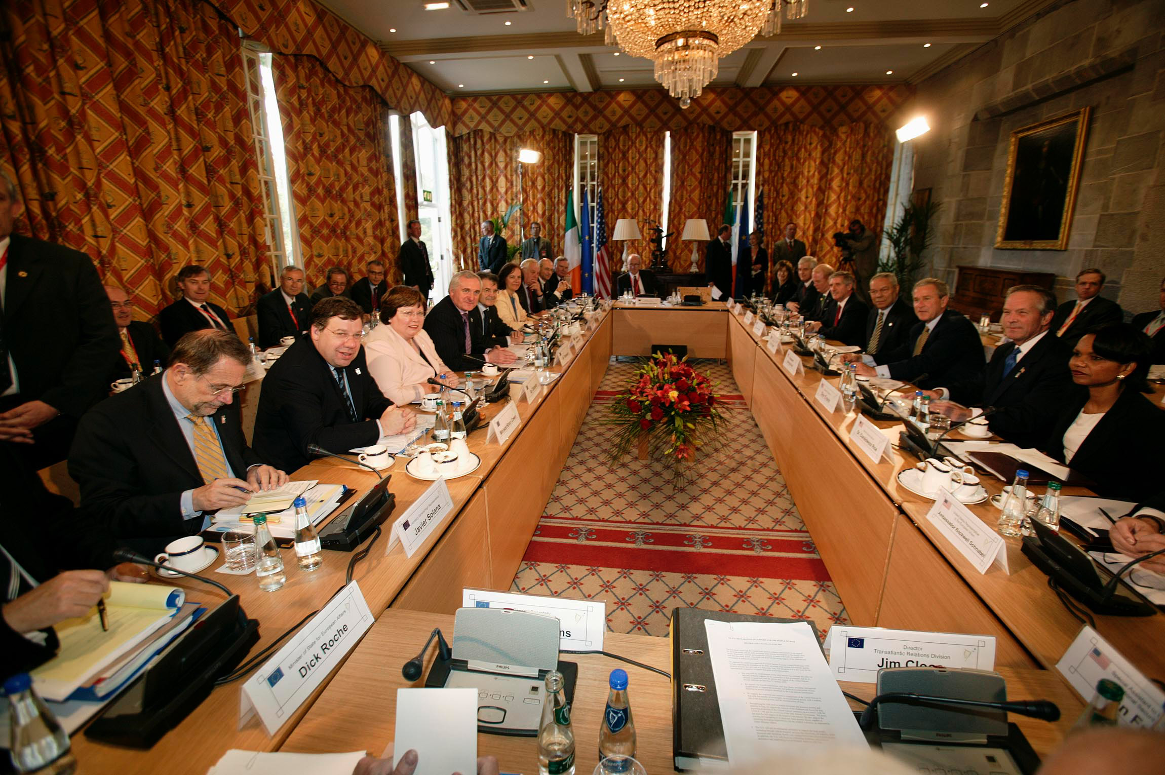 Conflict la Bruxelles: Liderii europeni negociază bugetul UE într-un climat de presiune politică
