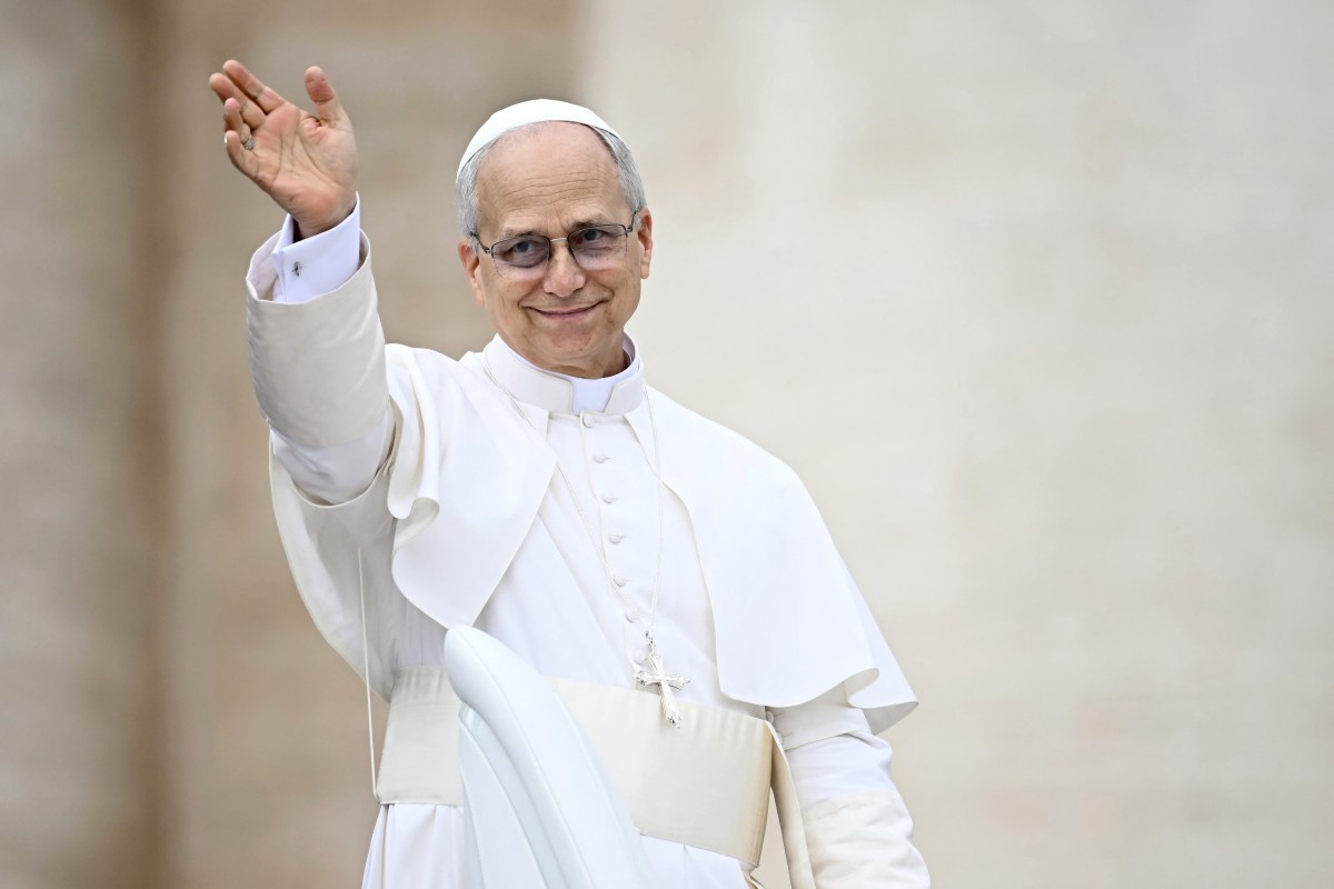 Papa Leon a fost externat din spitalul Gemelli după intervenția chirurgicală pentru cancerul pulmonar