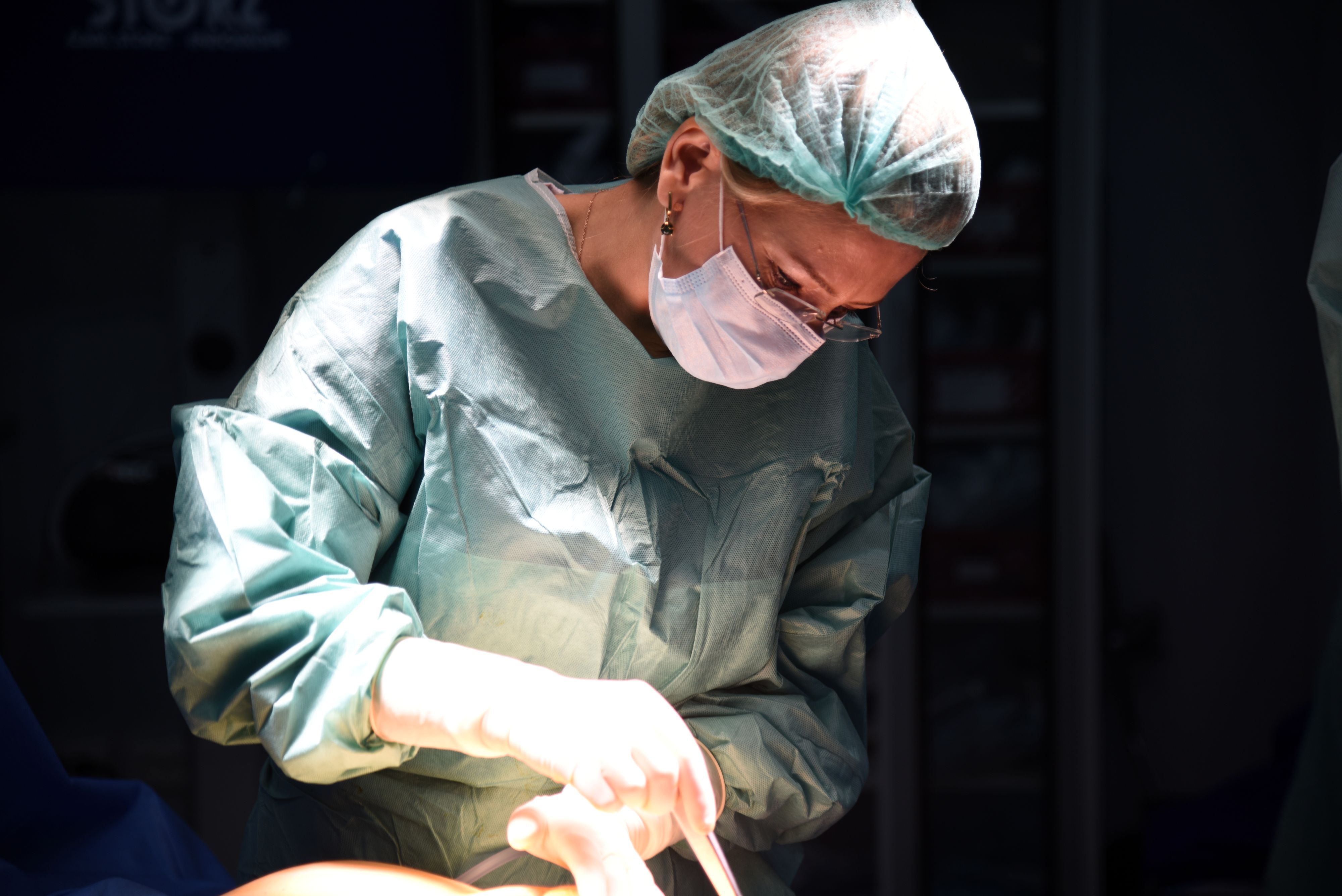 Amânarea unei operații chirurgicale a dus la o urgență medicală severă la Spitalul Clinic SANADOR