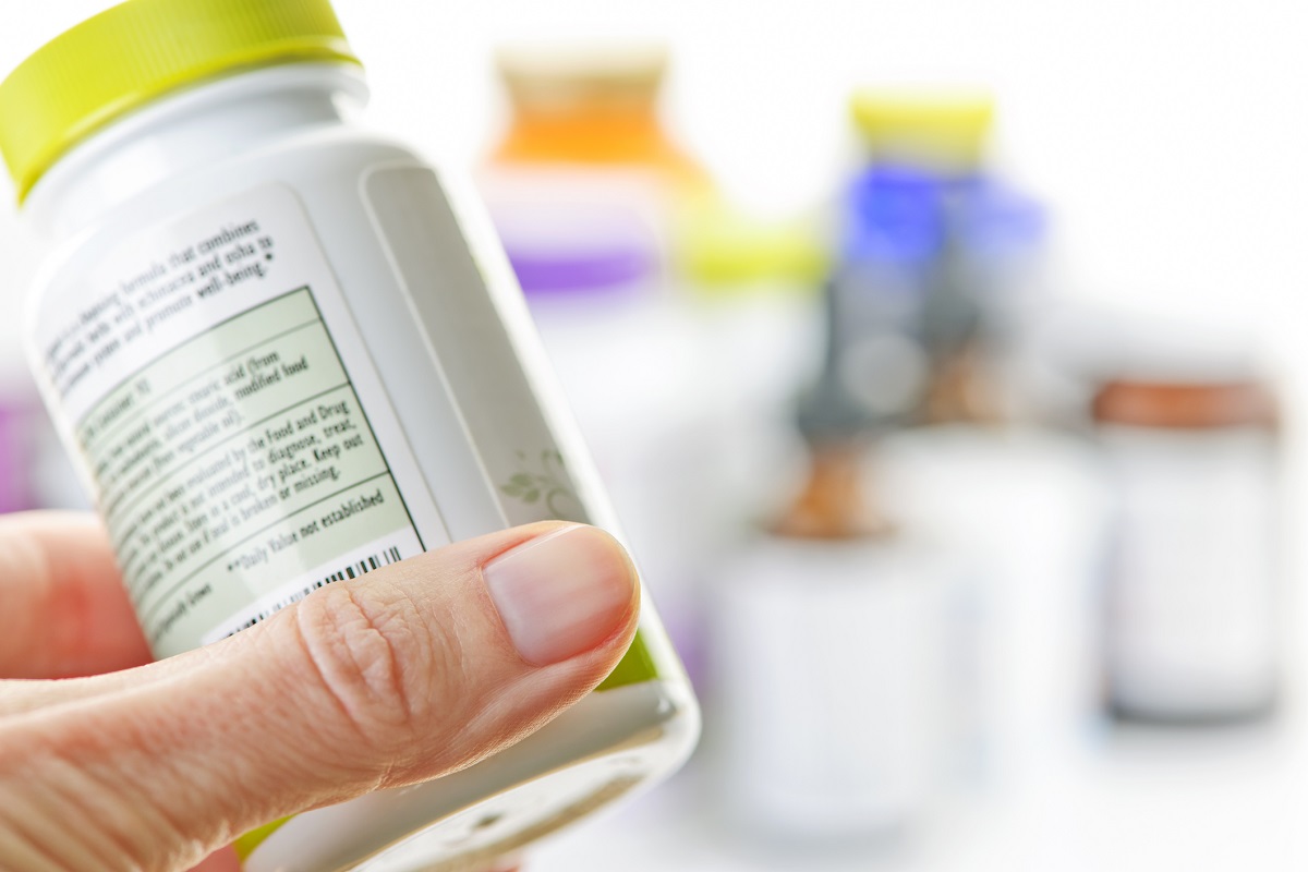 Suplimentele cu calciu și vitamina D nu previn fracturile la vârstnici, arată un studiu amplu