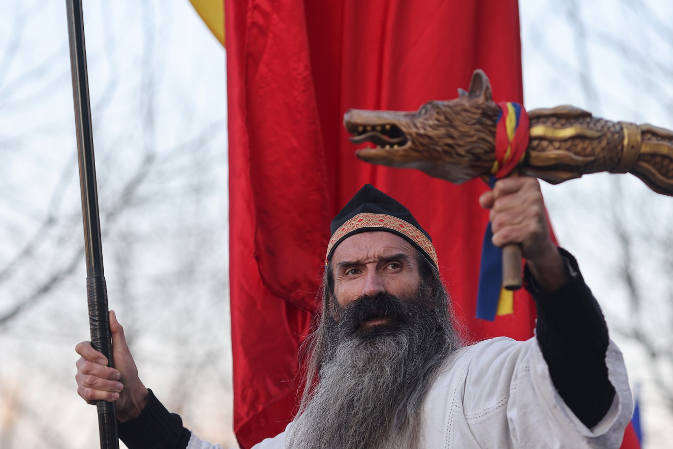 Simpatizanți ai lui Călin Georgescu au protestat în fața sediului DIICOT din București