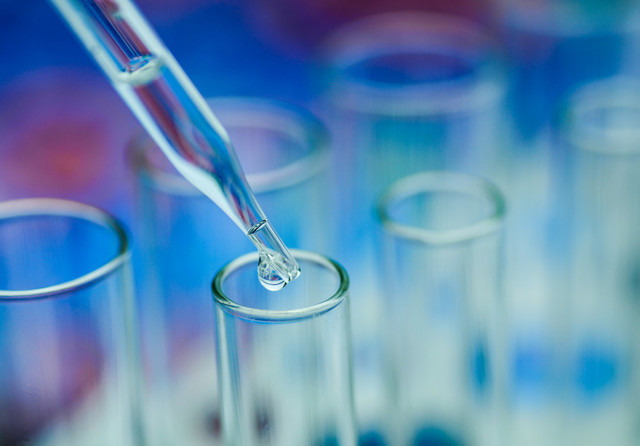 Substanța psilocibină ar putea proteja nervii pacienților oncologi în experimente preclinice