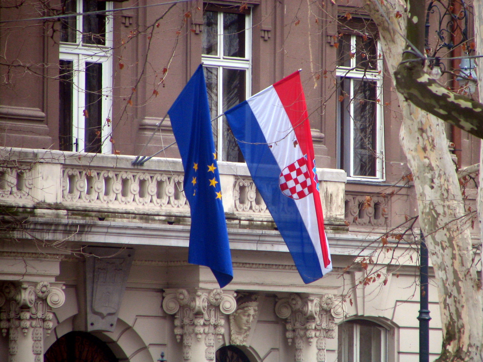 Mureșan avertizează Uniunea Europeană: Reducerea bugetului va compromite securitatea și suveranitatea Europei
