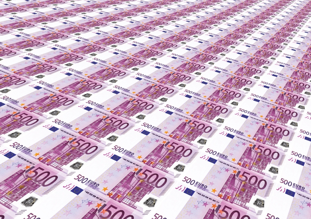 Comisia Europeană aprobă 52 de milioane de euro pentru fermierii de bovine din România