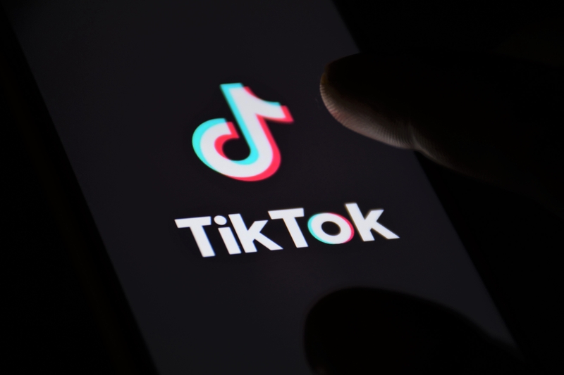 UE pregătește KIDS Act: Limită de vârstă comună pentru TikTok, Instagram și platformele AI
