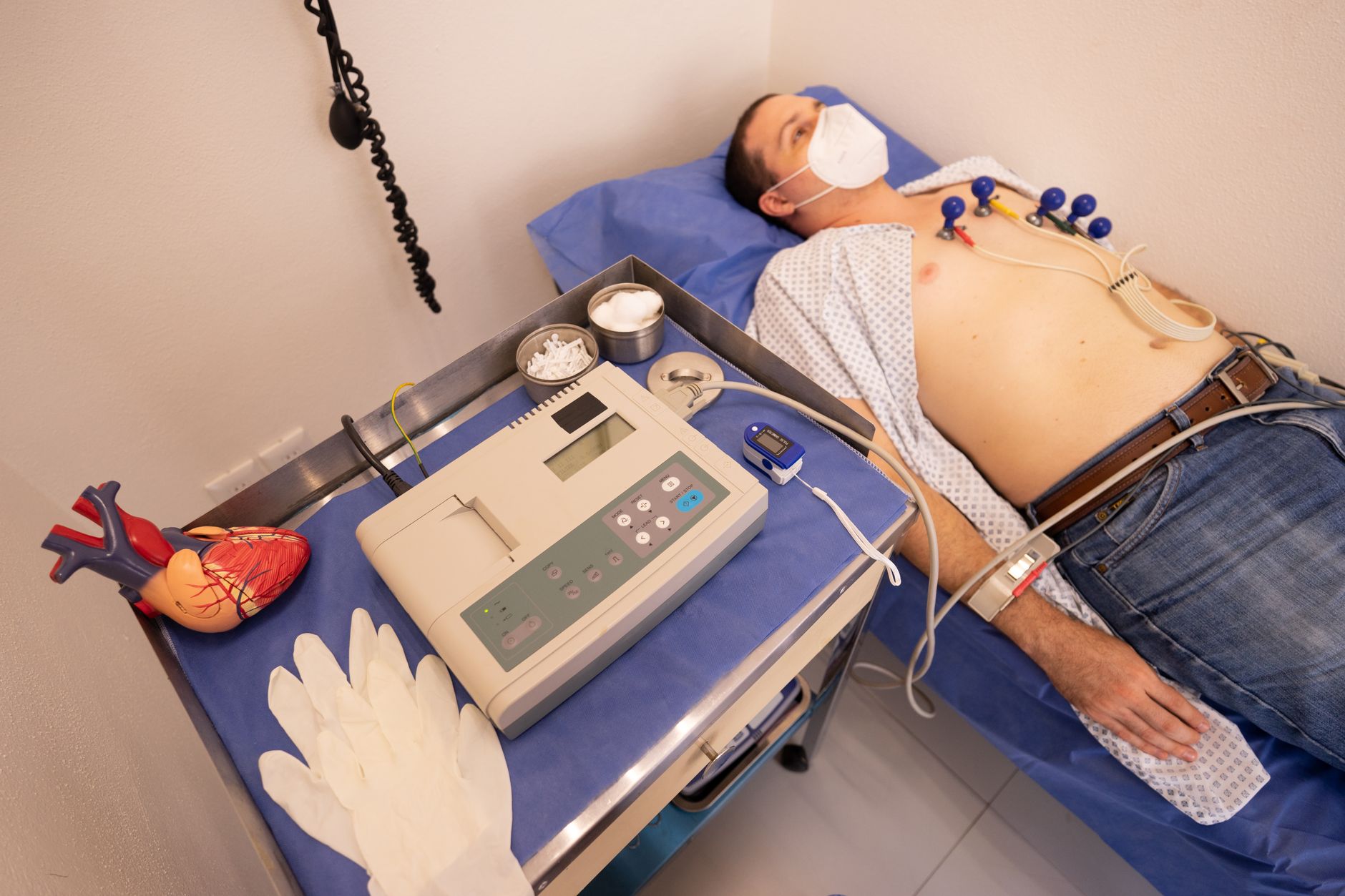 Semnalele de alarmă ale inimii: când este necesar un consult cardiologic și ce investigații sunt recomandate