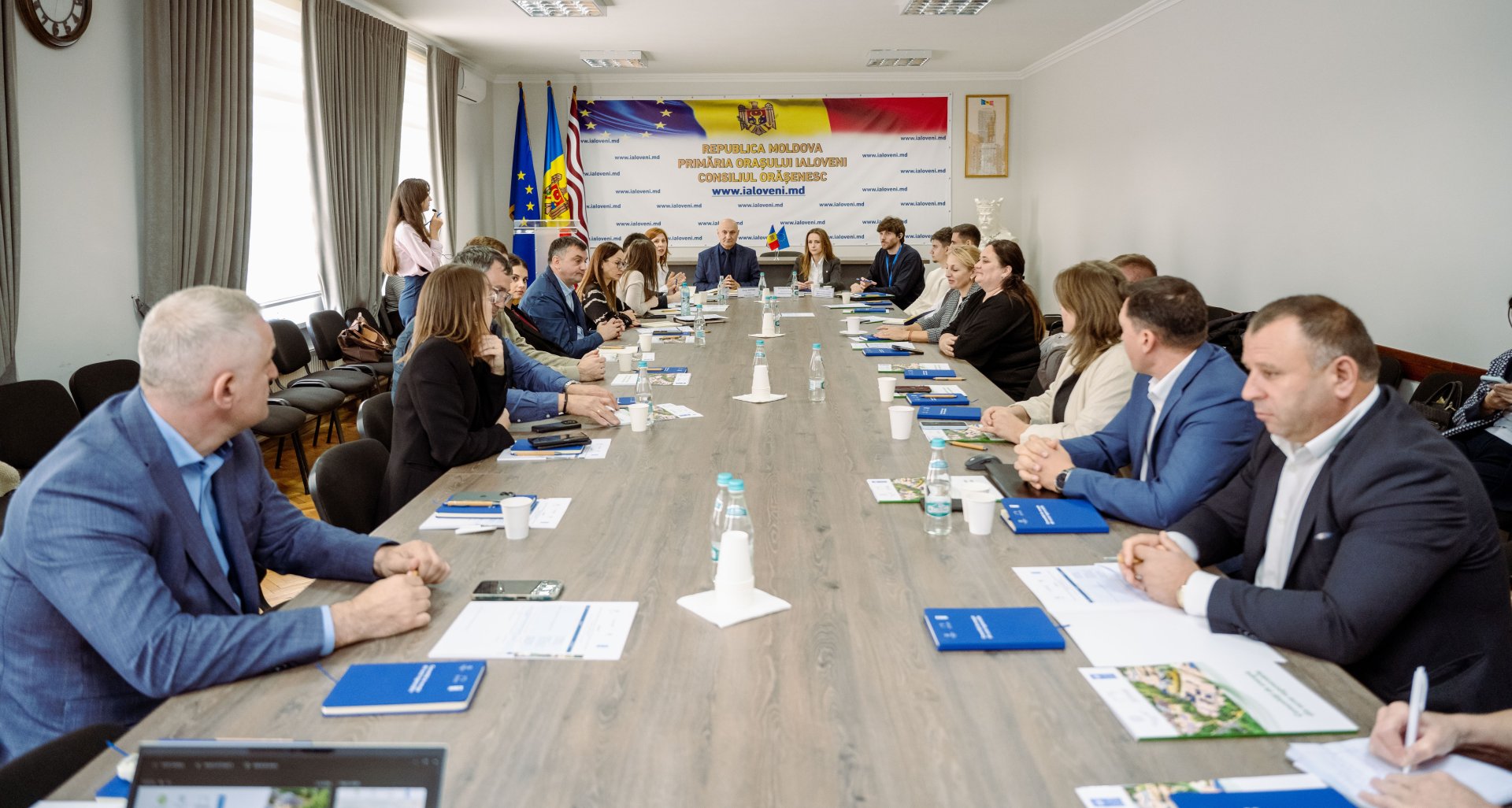 Finanțare pentru comunitățile de energie din Moldova: sprijin de până la 100.000 de dolari per proiect