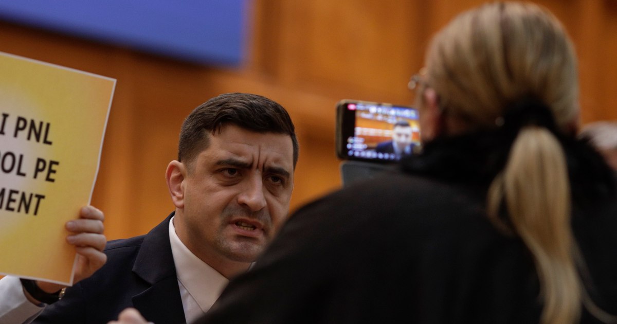 Iulian Fota: Diana Șoșoacă este o trădătoare care face jocul Moscovei, iar Simion îl copiază pe Georgescu