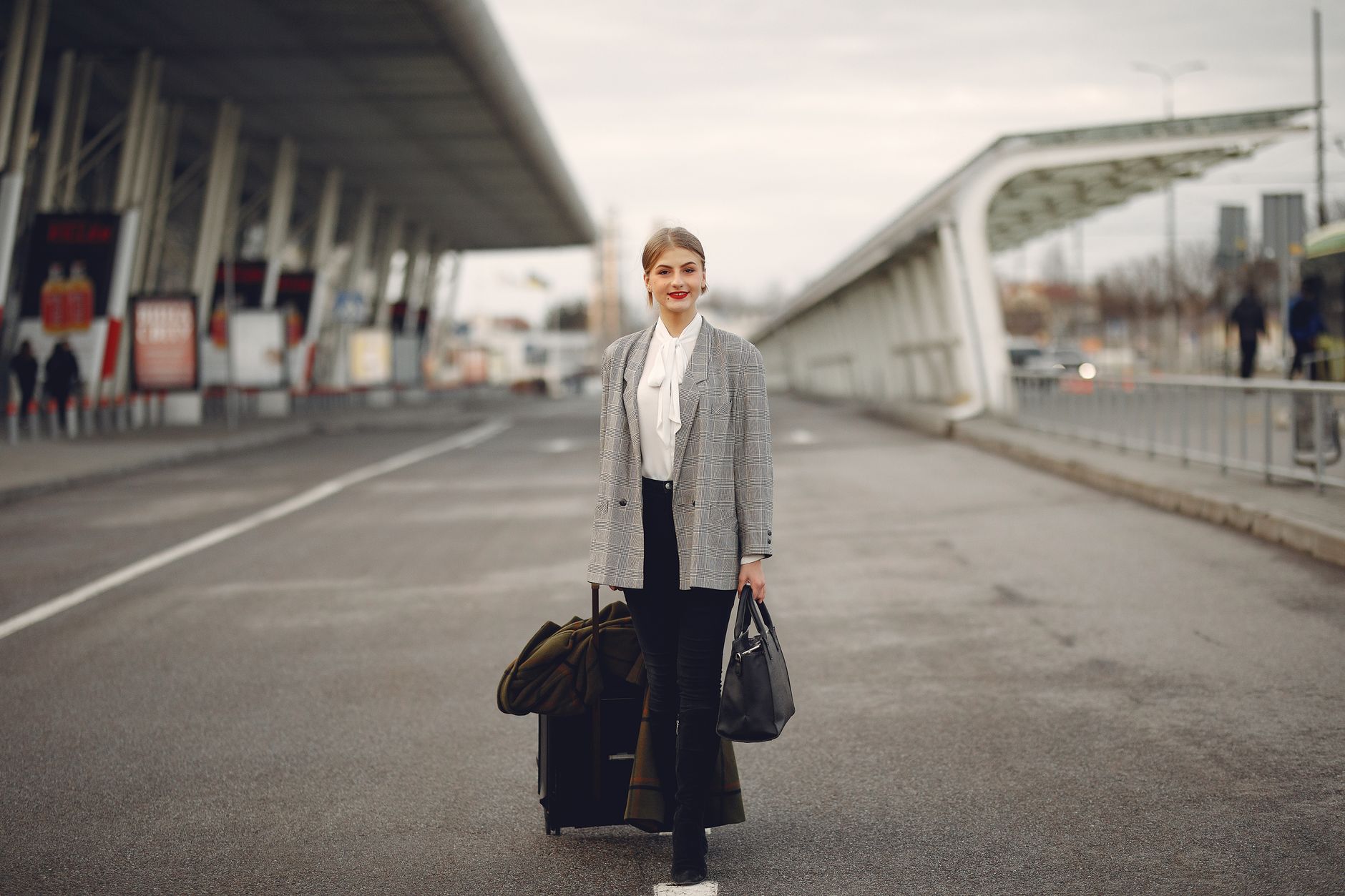 Schimbare majoră pentru pasagerii din UE: bagajul de cabină de 7kg va fi gratuit