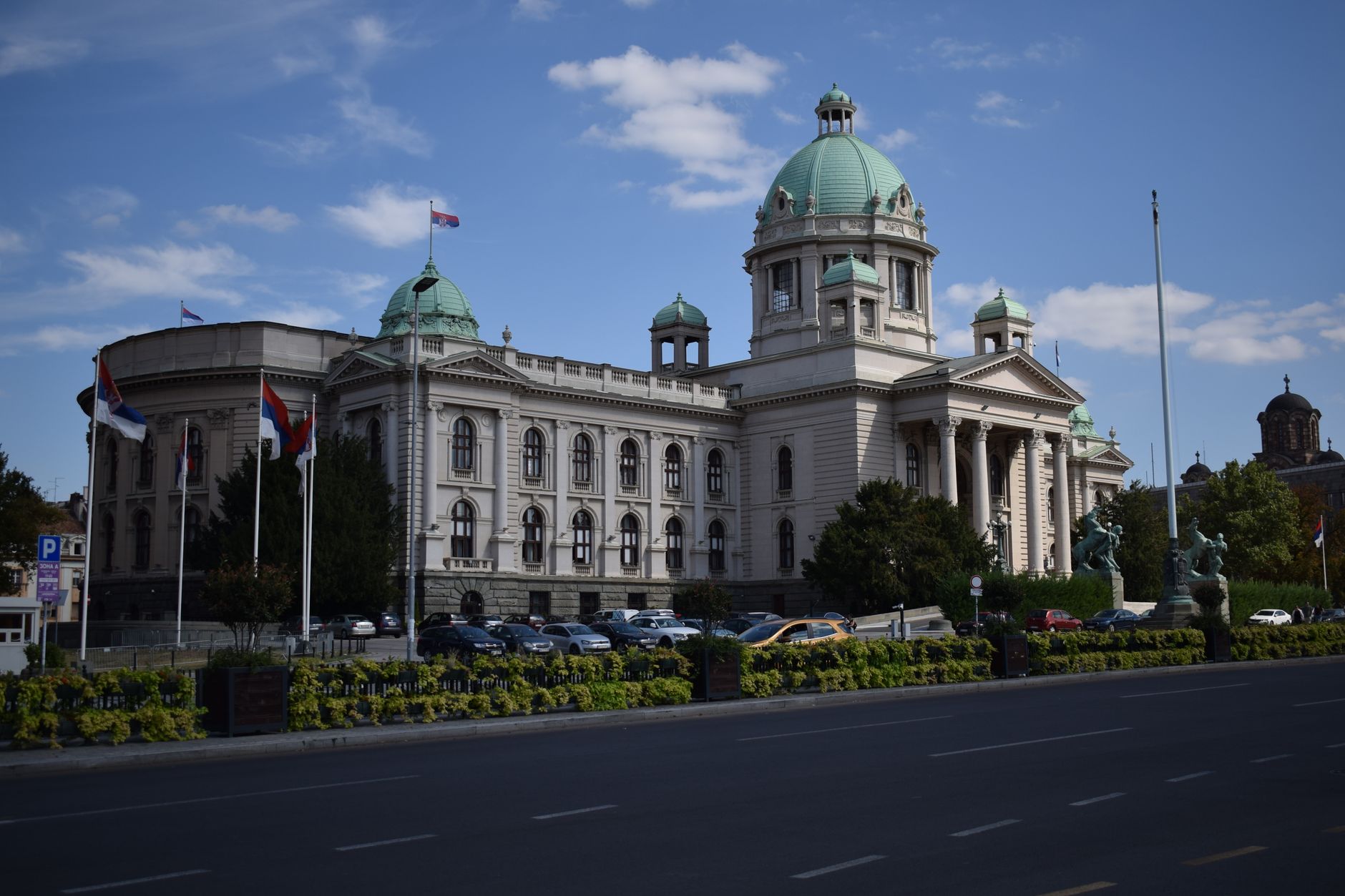Parlamentul European solicită un buget mai mare pentru perioada 2028-2034 și noi taxe pentru venituri