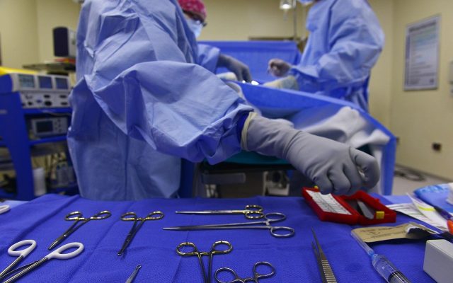 Premieră medicală în România: Primul transplant de ficat de la donator viu realizat prin chirurgie robotică