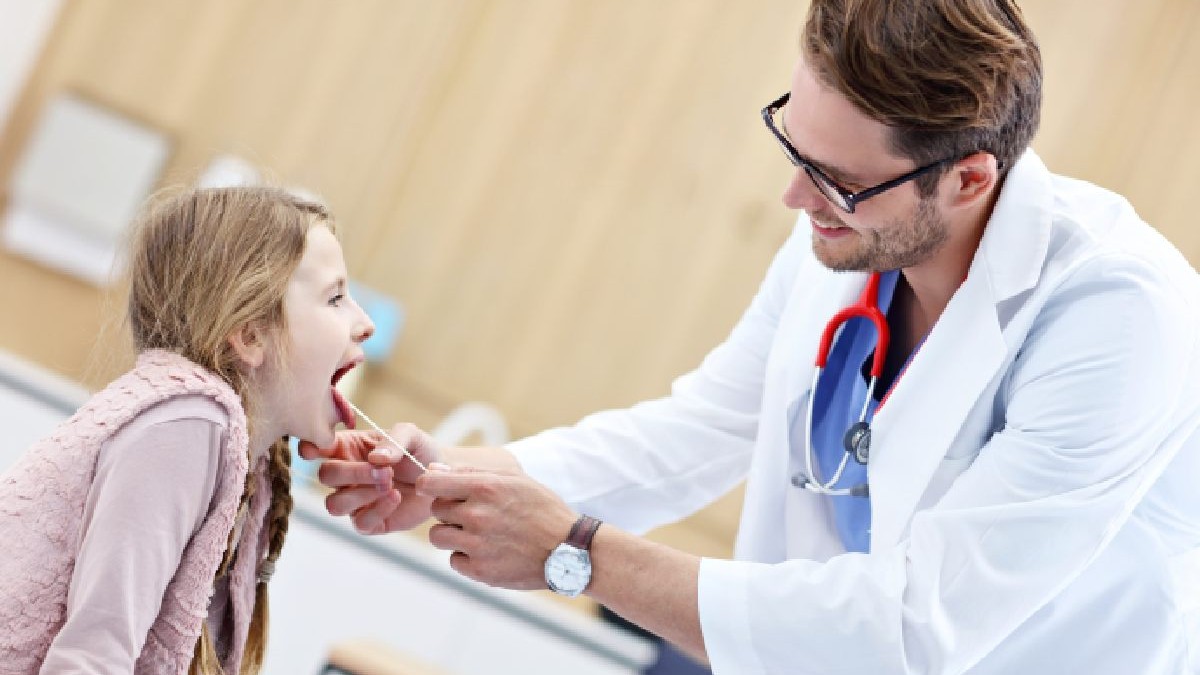 Avertisment medical după apariția cazurilor de streptococ în școli: Nu se testează copiii fără simptome