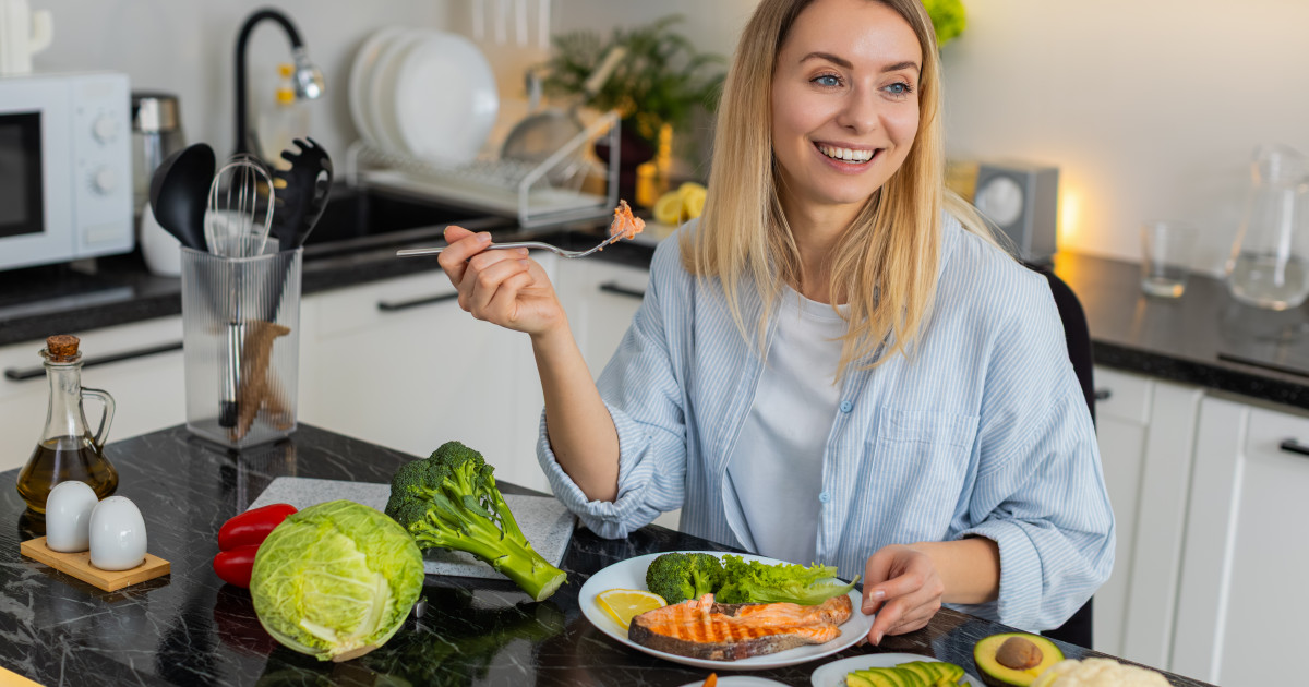 Atenție la tonul din conservă: riscul de expunere la metilmercur și recomandările nutriționale