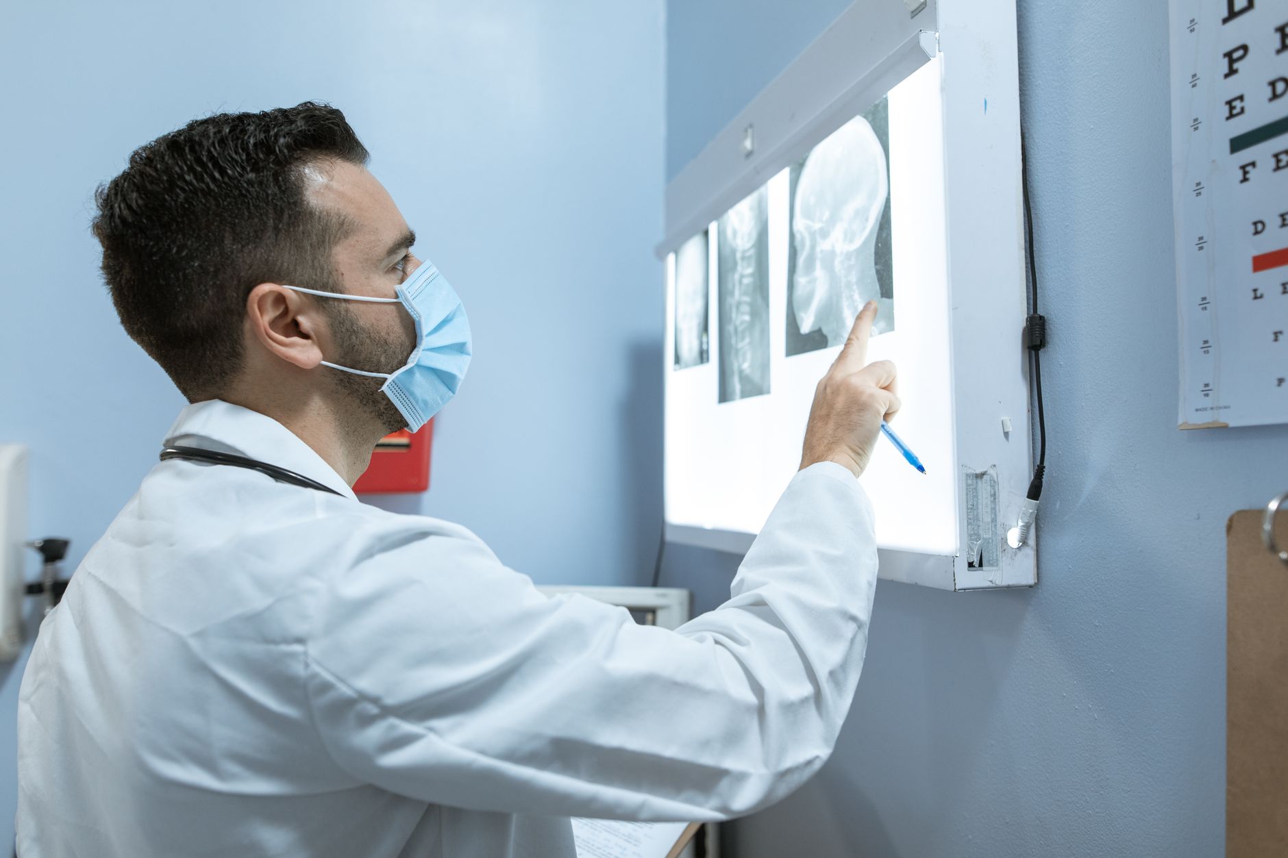 Tehnologie revoluționară cu senzori de grafen pentru detectarea leziunilor cerebrale după accidentul vascular cerebral