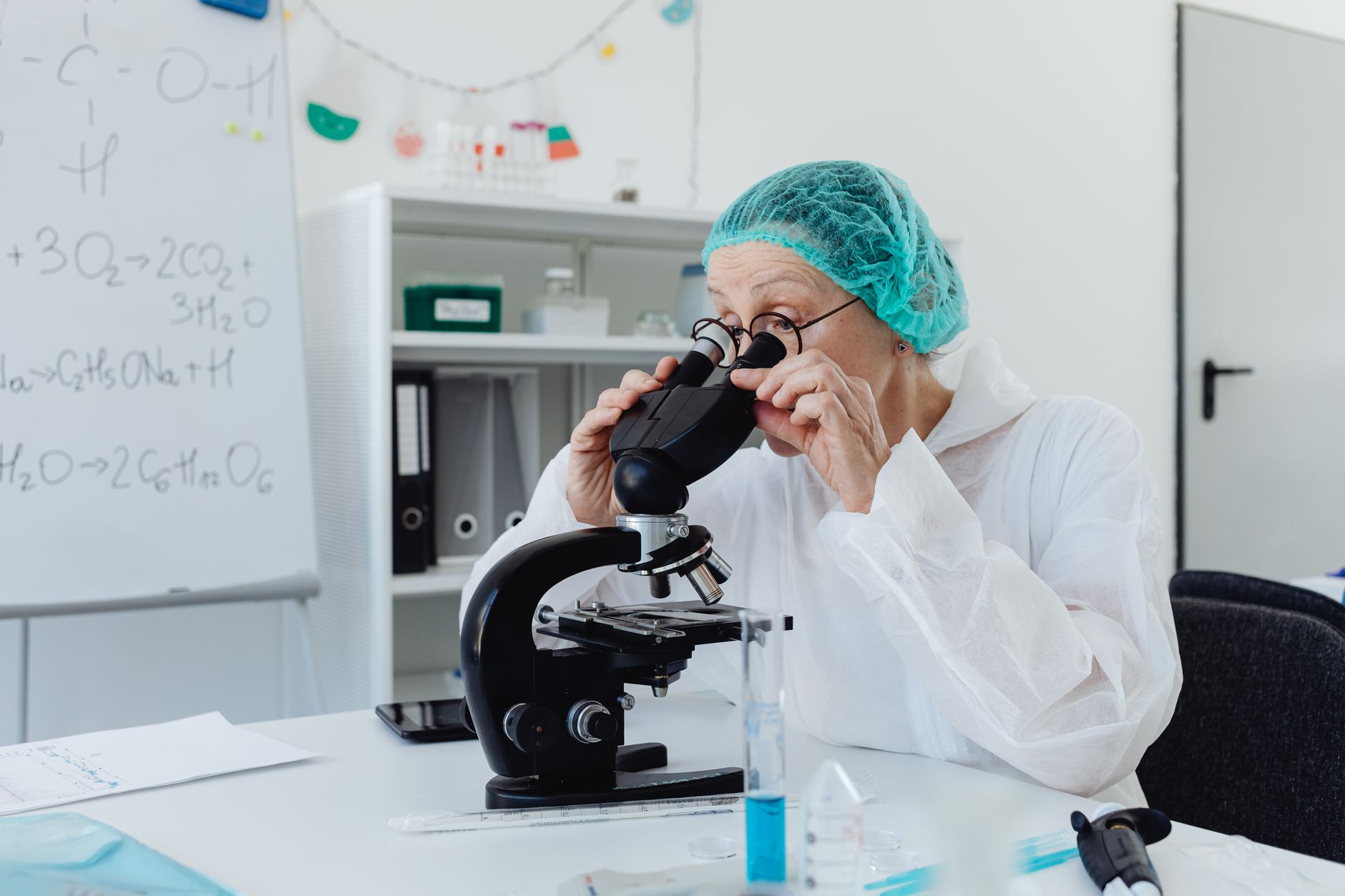 Mutație genetică rară crește riscul de cancer pulmonar de 60 de ori la persoanele care nu fumează