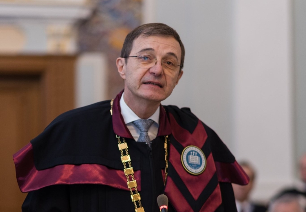 Ioan Aurel Pop avertizează: Patriotismul este pus la zid pentru a distruge identitatea națională