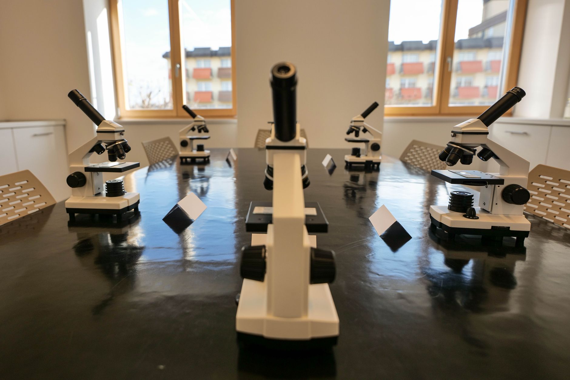 OMS nu a stabilit cauza morții angajatei de la laboratorul de cercetare a ciumei din Siberia