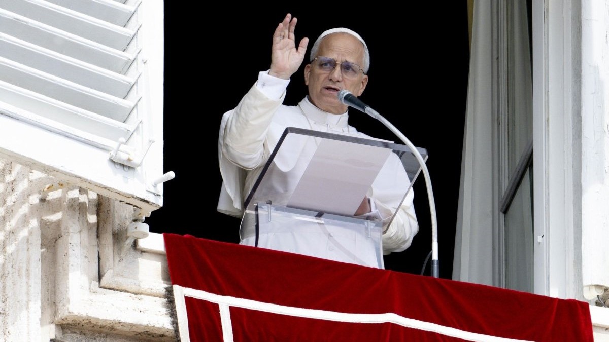 Papa Leon al XIV-lea va fi operat la plămâni: anunț oficial de la Vatican și reacții internaționale