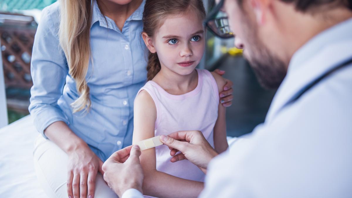 Avertisment medical major: Refuzul vaccinării pune în pericol persoanele cu cancer și bolnavi imunosupresați